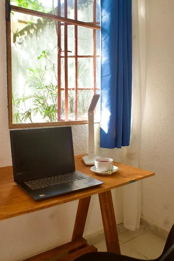 Casa Del Artista - B&B Playa del Carmen Bed and breakfast